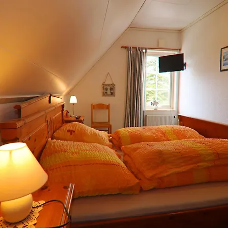 דירה Modern In With Terrace, Fenced Garden *