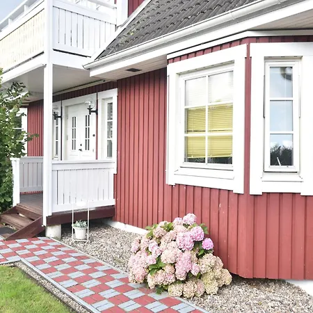 Modern In With Terrace Fenced Garden *