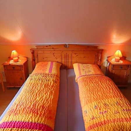 아파트 Modern In With Terrace, Fenced Garden *