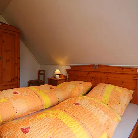 דירה Modern In With Terrace, Fenced Garden